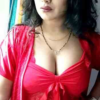 Sapna Housewife Escort in Delhi